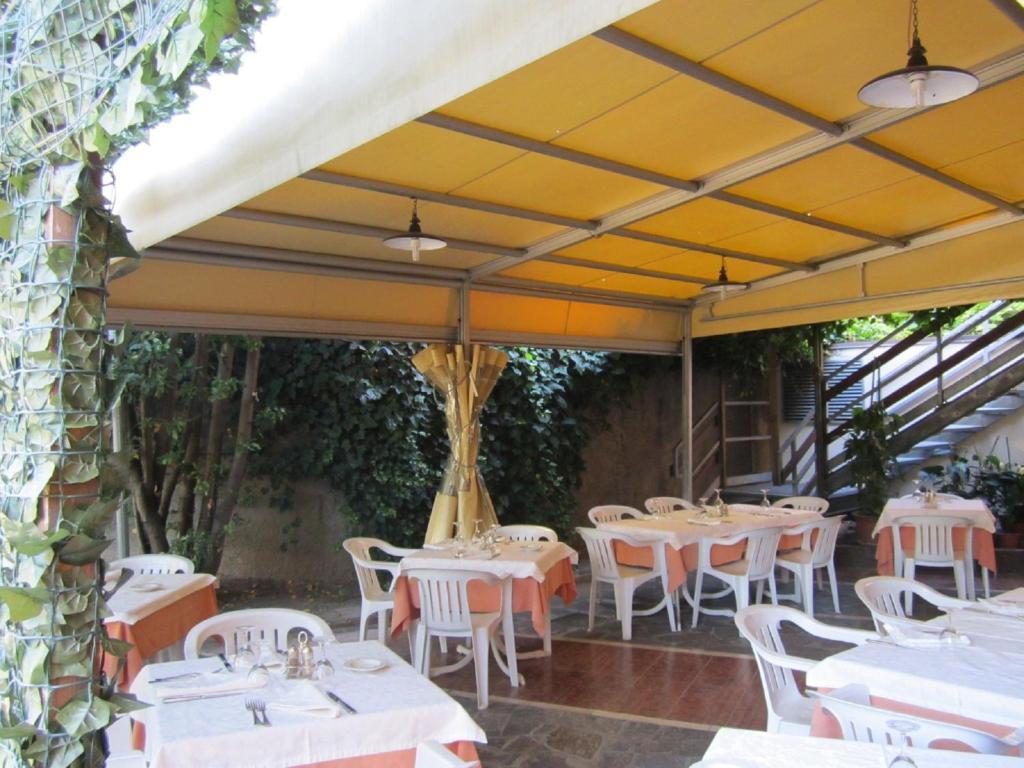 Hotel Drago Mezzocorona Esterno foto